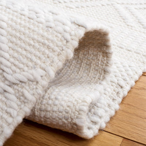 Safavieh Natura 934 Hand Woven Polyester Rug NAT934A-8