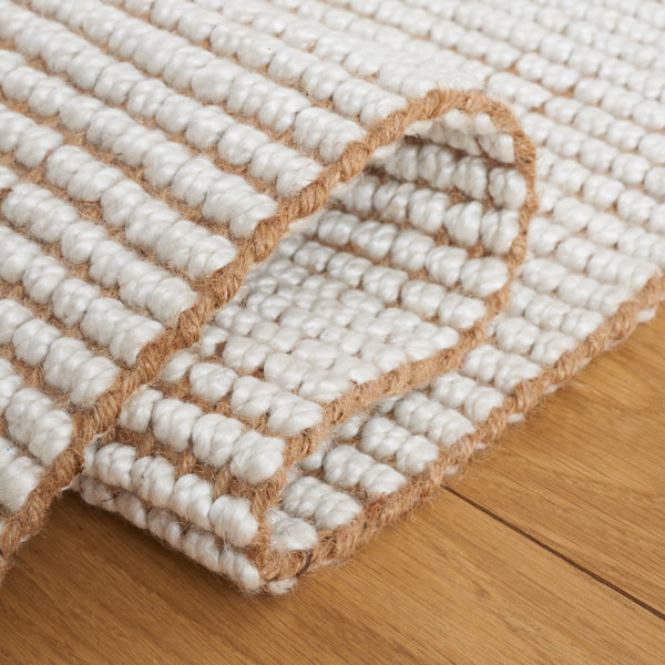 Safavieh Natural Fiber 826 Hand Woven 60% Jute/25% polyester/10% Wool and 5% viscose Rug NF826A-9