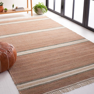 Safavieh Natural Fiber 457 Hand Loomed 80% Jute and 20% Cotton Rug NFB457P-8
