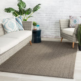 Jaipur Living Iver Indoor/ Outdoor Solid Gray/ Taupe Area Rug (2'6"X8')