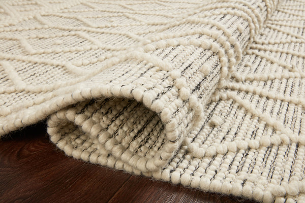 Loloi Noelle NOE-02 Cotton, Polyester, Wool, Viscose, Other Fibers Hand Woven Contemporary Rug NOELNOE-02IVBL90C0