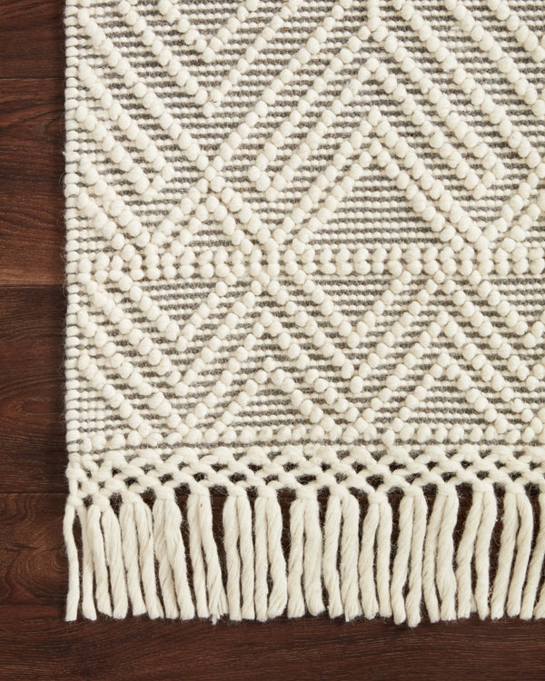 Loloi Noelle NOE-07 Cotton, Polyester, Wool, Viscose, Other Fibers Hand Woven Contemporary Rug NOELNOE-07IVGY90C0