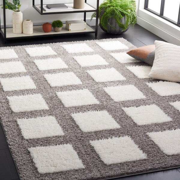 Safavieh Norway 204 Modern Power Loomed Rug Grey / Ivory NOR204F-9