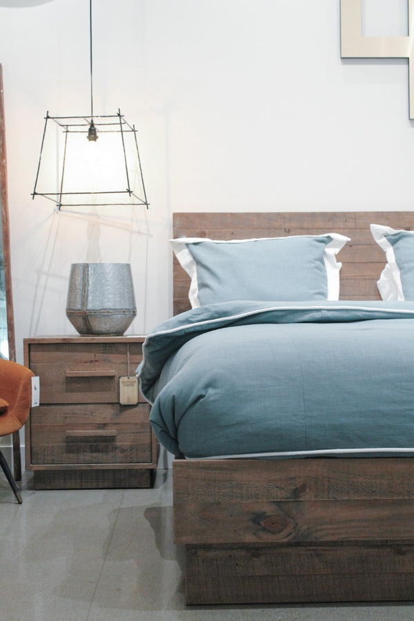 LH Imports Nevada Nightstand NVD002