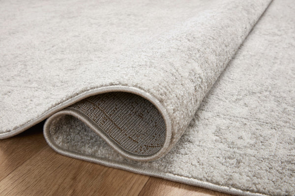 Loloi Rugs Loloi II Odette ODT-02 100% Polyester Pile Power Loomed Traditional Runner Rug Silver / Ivory 28.337 ODETODT-02SIIV27G0