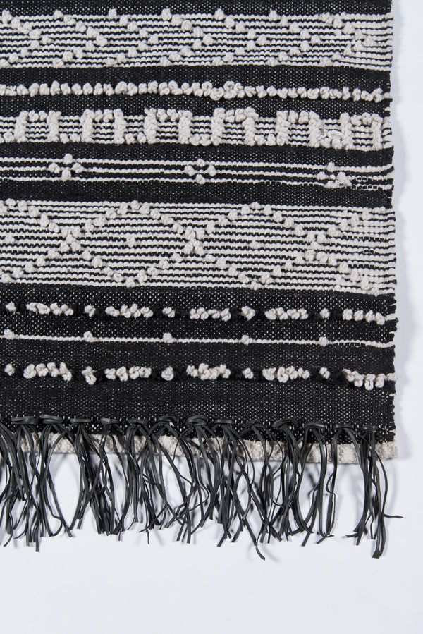 Momeni Otto OTT-2 Hand Woven Contemporary Geometric Indoor/Outdoor Area Rug Black 7'9" x 9'9" OTTO0OTT-2BLK7999