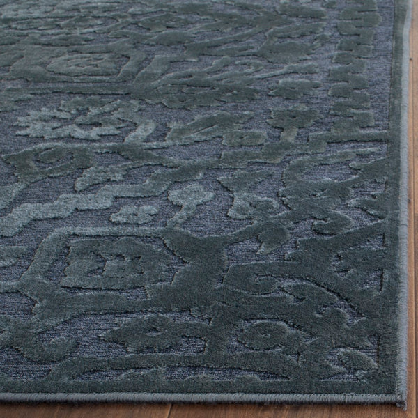 Safavieh Paradise 391 Power Loomed 75% Viscose/18% Polyester/7% Cotton Traditional Rug PAR391-7330-24