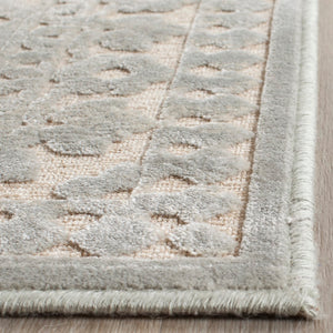 Safavieh Paradise 393 Power Loomed 75% Viscose/18% Polyester/7% Cotton Traditional Rug PAR393-5740-57