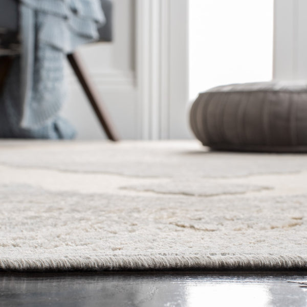 Safavieh Paradise 394 Power Loomed 75% Viscose/18% Polyester/7% Cotton Traditional Rug PAR394-5740-57