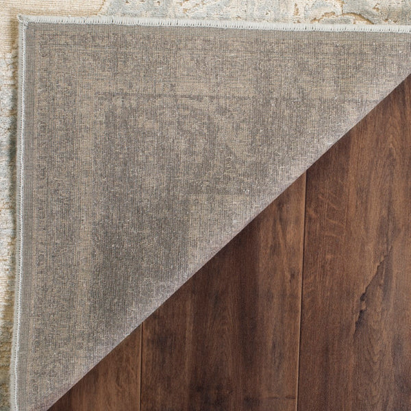 Safavieh Paradise 394 Power Loomed 75% Viscose/18% Polyester/7% Cotton Traditional Rug PAR394-5740-57