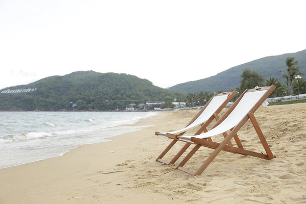 Loren Sling Chair Set of 2 - Luxurious Eucalyptus Wood Lounge Chairs for Stylish Outdoor Relaxation