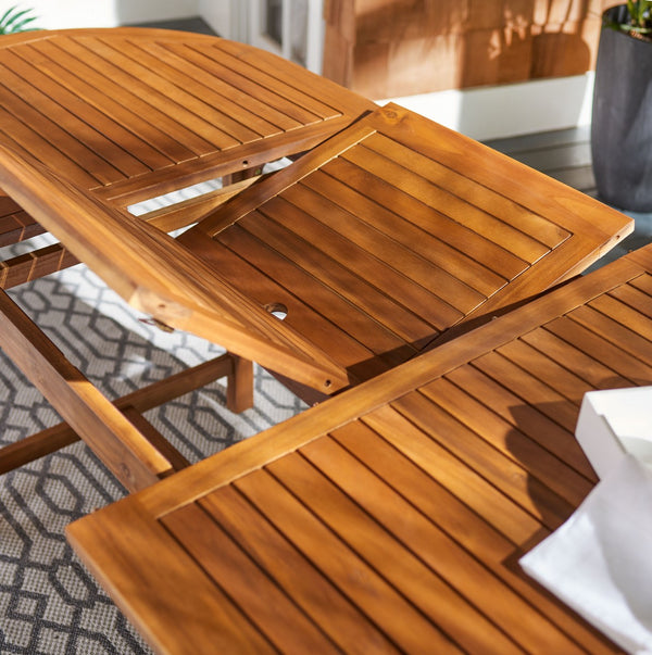 Hikaru Dining Set – Rustic Acacia Wood Outdoor Dining Ensemble with Umbrella Opening for Comfort