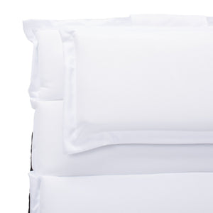 Colley Sunlounger - Elegant Outdoor Chaise with Plush Cushion for Ultimate Relaxation and Style