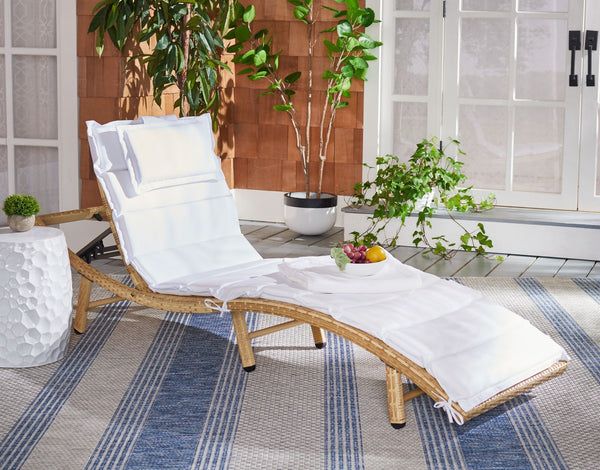 Colley Sunlounger - Elegant Outdoor Chaise with Plush Cushion for Ultimate Relaxation and Style