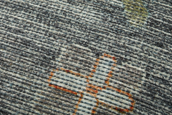 Poufs Vintage-Inspired Machine Woven Pouf - Plush Multicolor Floral Design for Stylish Home Decor