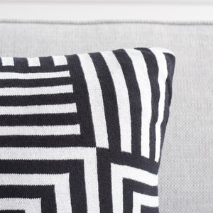 Safavieh Ziggy Pillow - Set of 2 Black / Ivory Cotton/Polyester PLS401A-1818-SET2