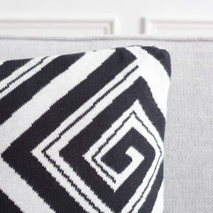 Safavieh Veda Pillow - Set of 2 Black / Ivory Cotton/Polyester PLS403A-1818-SET2