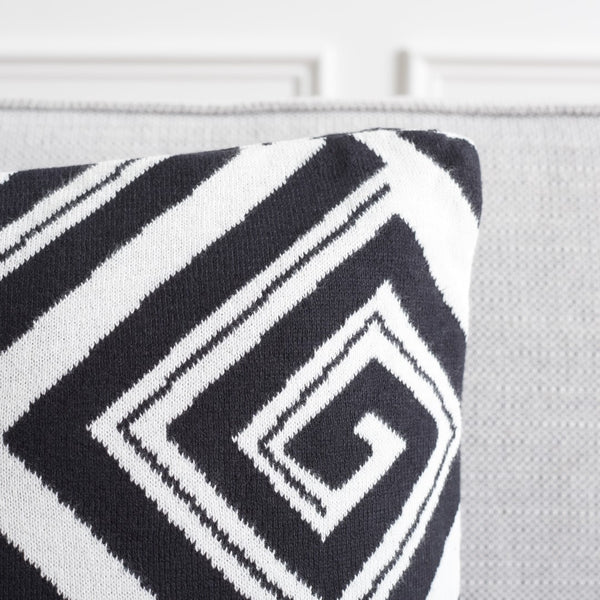 Safavieh Veda Pillow - Set of 2 Black / Ivory Cotton/Polyester PLS403A-1818-SET2