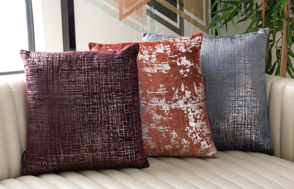 Safavieh Norlia Pillow in Blue, Gold PLS6523A-1818