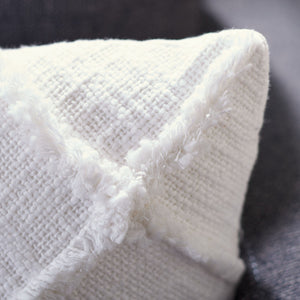 Safavieh Ashlin Pillow White PLS6526B-1818