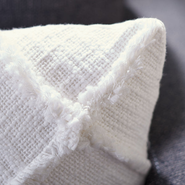 Safavieh Ashlin Pillow White PLS6526B-1818