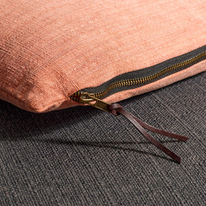 Safavieh Idalena Pillow . FABRIC/POLY Rug PLS7203B-1220