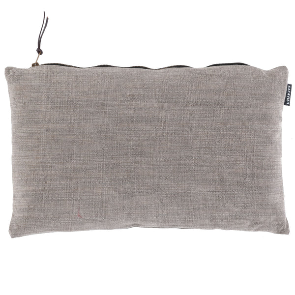 Safavieh Idalena Pillow . FABRIC/POLY Rug PLS7203D-1220