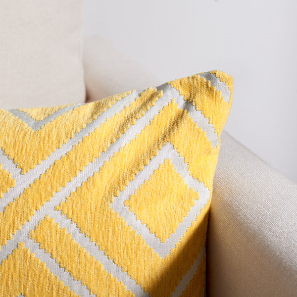 Safavieh Triska Pillow/Yellow PLS7214A-1220