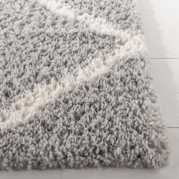 Safavieh Parma Shag 521 Power Loomed Polypropylene Pile Shag & Flokati Rug PMA521G-5SQ