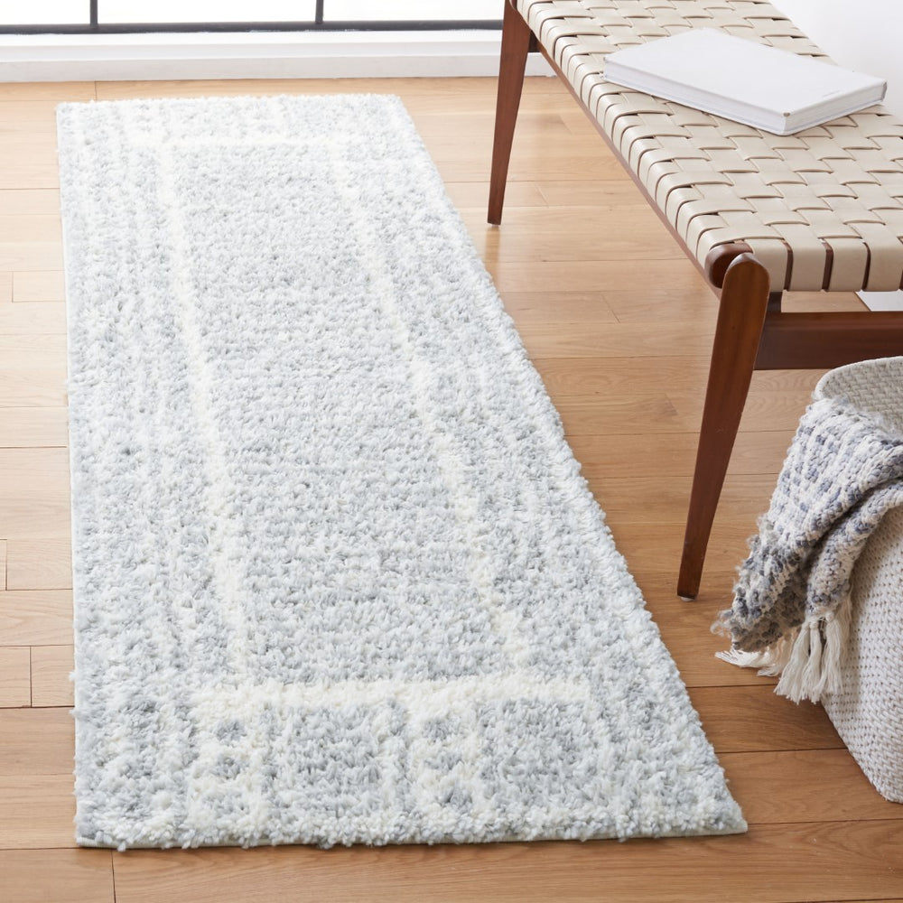 Safavieh Parma Shag 546 Power Loomed Polypropylene Pile Shag & Flokati Rug PMA546F-9