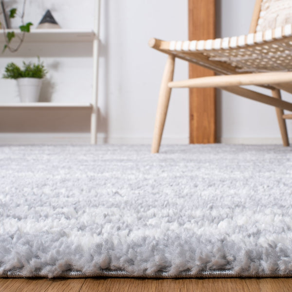 Safavieh Parma Shag 550 Power Loomed Polypropylene Pile Shag & Flokati Rug PMA550F-9