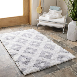 Plush Master Bath Pmb726 Diamond  Hand Tufted 100% Cotton Rug Pearl Grey