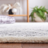 Safavieh Precious 304 Hand Tufted 60% Wool/ 20% bamboo silk/20% Cotton with Cotton backing Transitional Rug PRE304Z-8