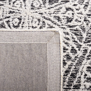 Safavieh Precious 304 Hand Tufted 60% Wool/ 20% bamboo silk/20% Cotton with Cotton backing Transitional Rug PRE304Z-8