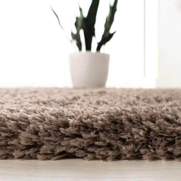 Safavieh Polar Shag 800 Power Loomed Polyester Pile Shag & Flokati Rug PSG800C-3R