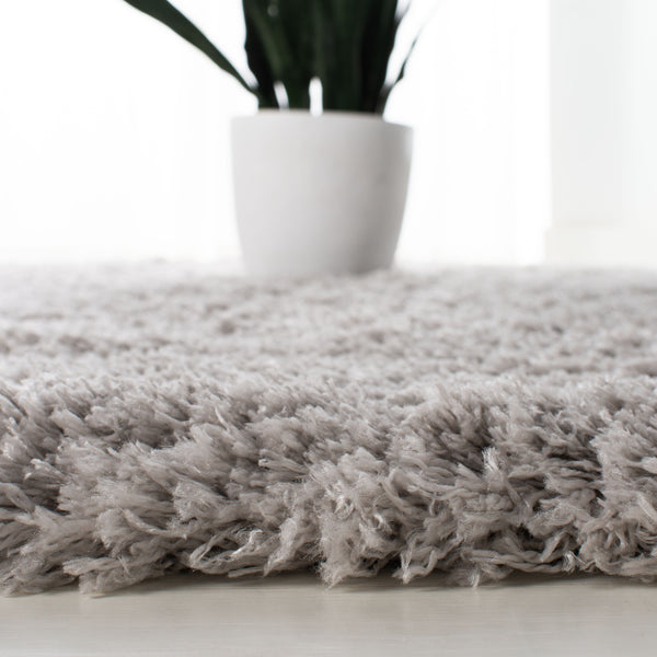 Safavieh Polar Shag 800 Power Loomed Polyester Pile Shag & Flokati Rug PSG800D-4R