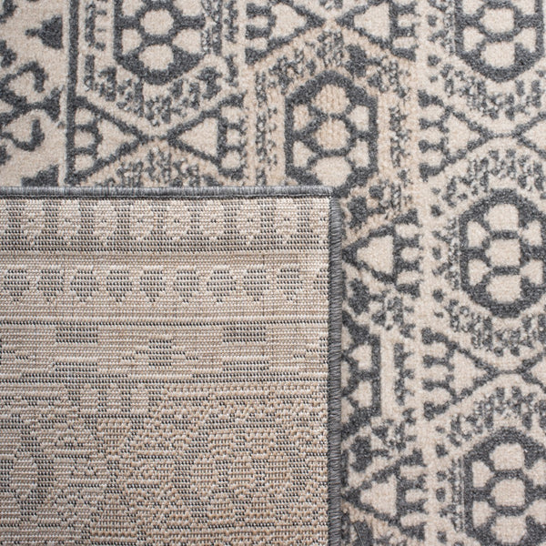 Safavieh Pyramid 260 Power Loomed 52% Polypropylene/11% Polyester/13% Latex Bohemian Rug PYR260F-9