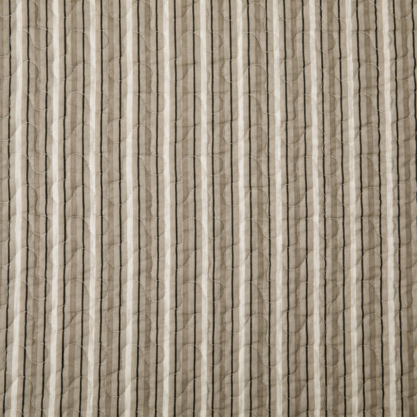 HiEnd Accents Lyla Reversible Floral Print Quilt Set QN1778-TW-BK White, Brown Quilt - Face and Back: 100% cotton; Fill: 100% polyester. Pillow Sham - 100% cotton. 68x88x1