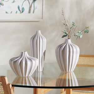 Safavieh Clea Ceramic Vase Set Of 3 Stone Grey  Ceramic
Medium-Temperature
Water Can Be Filled Inside RDC4018A-SET3
