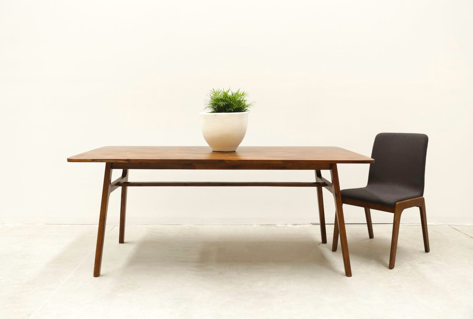 LH Imports Remix Dining Table - Thumbnail 2