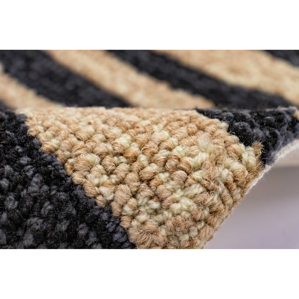 Trans-Ocean Liora Manne Ravella Zebra Casual Indoor/Outdoor Hand Tufted 70% Polypropylene/30%Acrylic Rug Black 8'3" x 11'6"