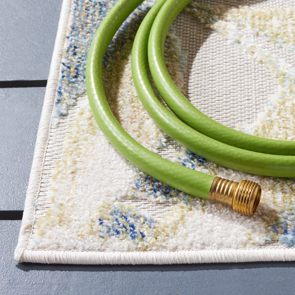 Safavieh Sarasota 112 Indoor / Outdoor Power Loomed Rug Light Green / Ivory SAR112X-9