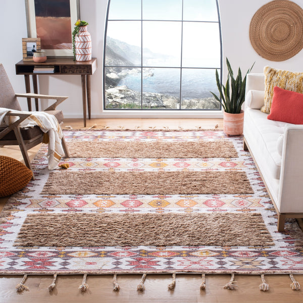 Safavieh Saffron 106 Hand Loomed Wool Pile Rug Taupe / Ivory 8' x 10'