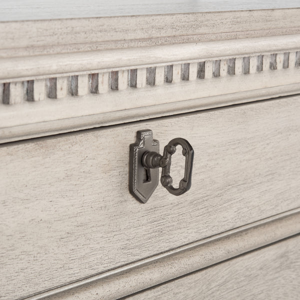 Allisyn 3 Drawer Wood Nightstand Light Grey