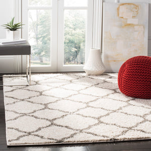 Safavieh New York Shag 168 Turkey Polypropylene Pile Rug SG168B-9
