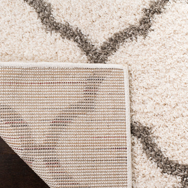 Safavieh New York Shag 168 Turkey Polypropylene Pile Rug SG168B-9