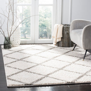 Safavieh New York Shag 169 Turkey Polypropylene Pile Rug SG169B-9
