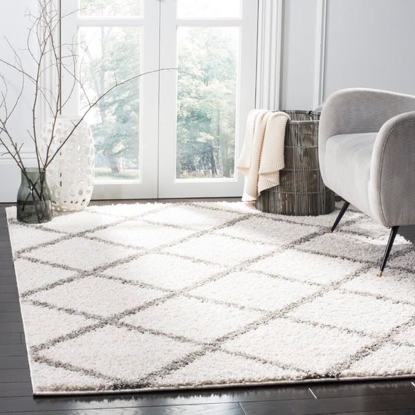 Safavieh New York Shag 169 Turkey Polypropylene Pile Rug SG169B-9