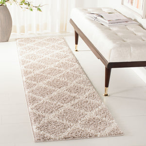 Safavieh New York Shag 169 Turkey Polypropylene Pile Rug SG169F-9