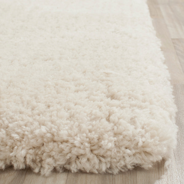Safavieh Arctic Shag Hand Tufted Polyester Rug SG270V-2S
